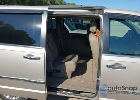 2016 Chrysler Town & Country Touring-L from USA, damaged, VIN 2C4RC1CG3GR283569